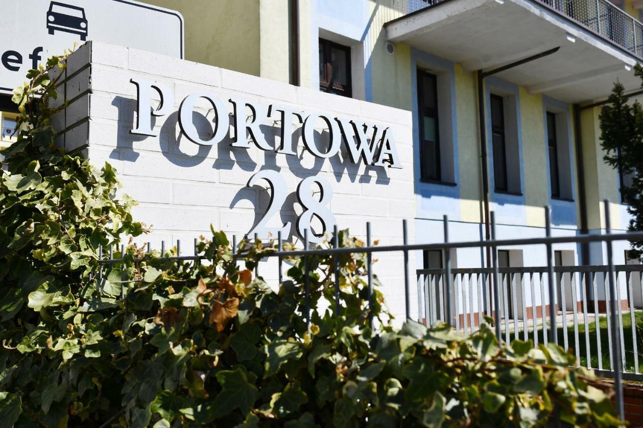 Apartamenty Navigator-Portowa 28 코워브제크 외부 사진