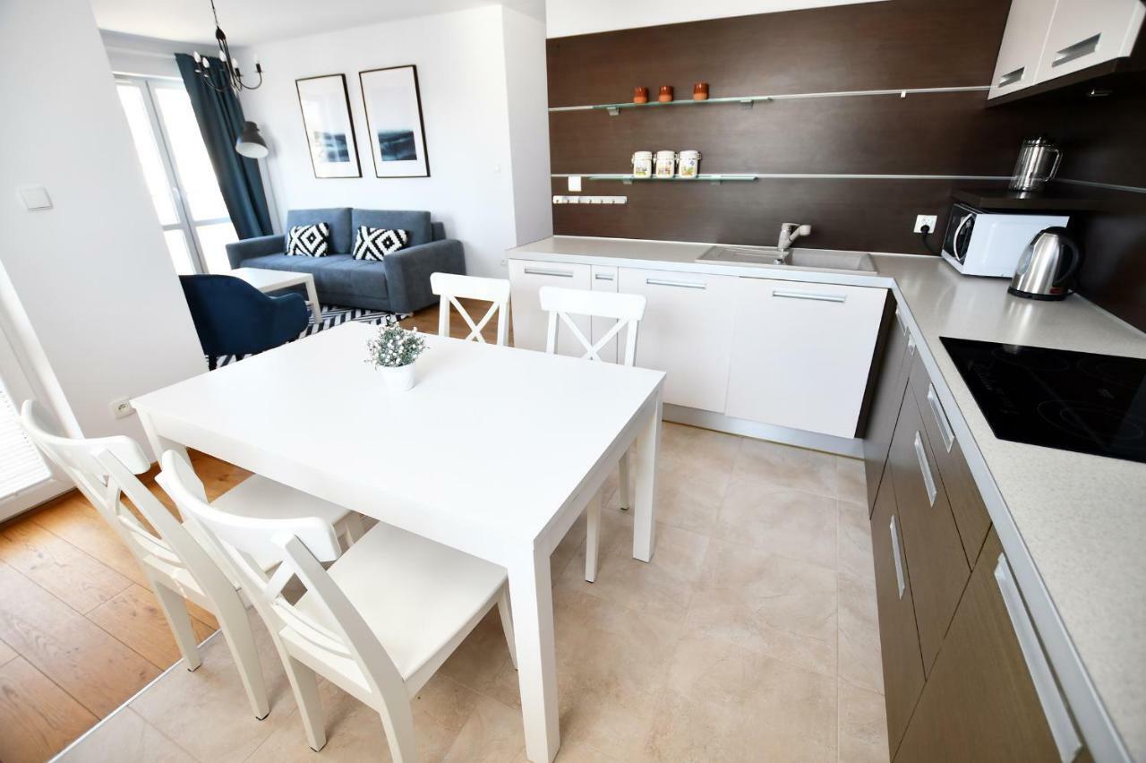 Apartamenty Navigator-Portowa 28 코워브제크 외부 사진