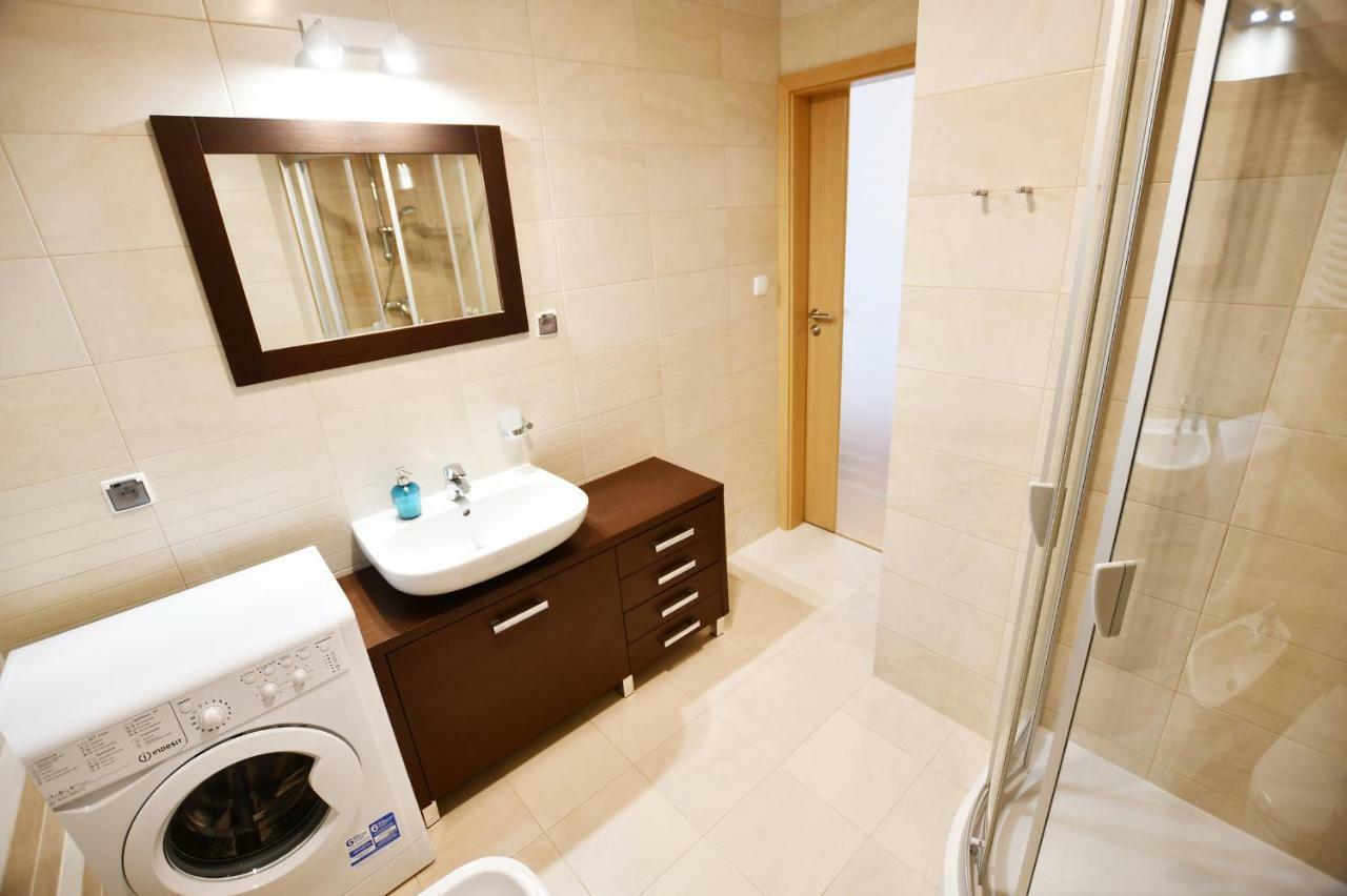 Apartamenty Navigator-Portowa 28 코워브제크 외부 사진