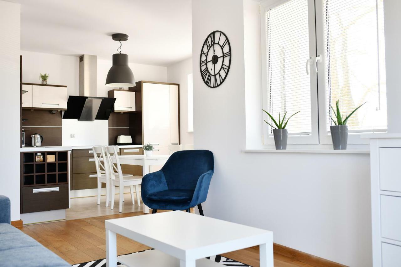 Apartamenty Navigator-Portowa 28 코워브제크 외부 사진