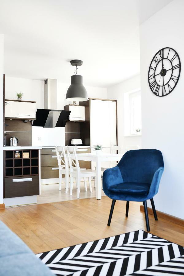 Apartamenty Navigator-Portowa 28 코워브제크 외부 사진